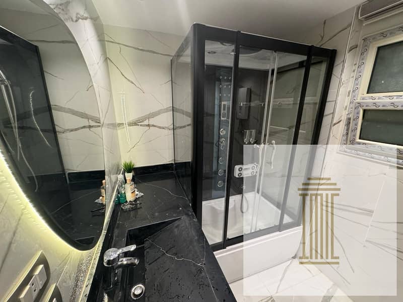 12 81a963fc-7a59-43bf-93a8-ea4ec1aa9e48. jpeg