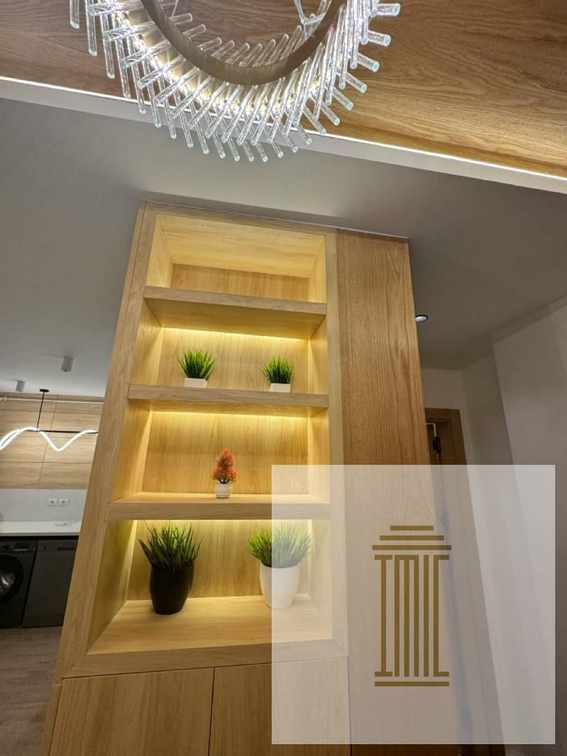 15 829e8c71-4716-45f9-9540-b7a3de9242f9. jpeg