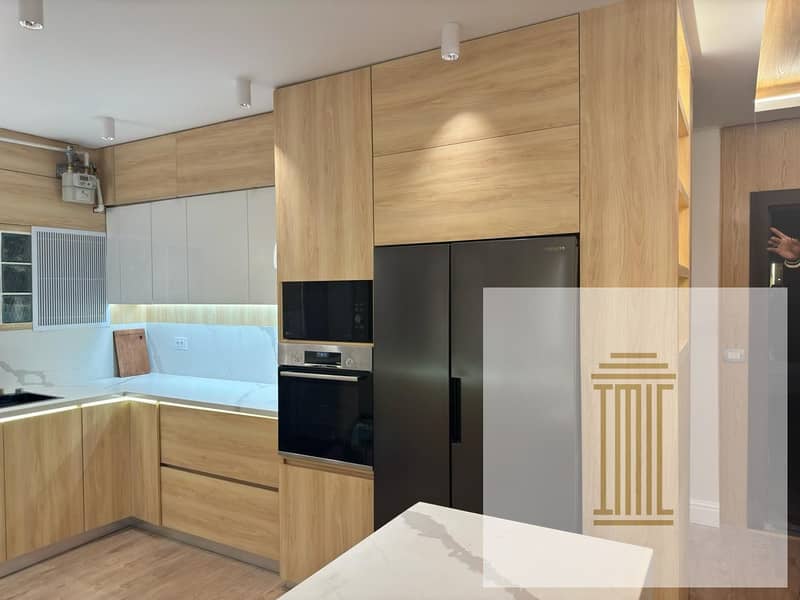 18 79772d19-e246-4bdd-8b9b-dac7e81caec1. jpeg