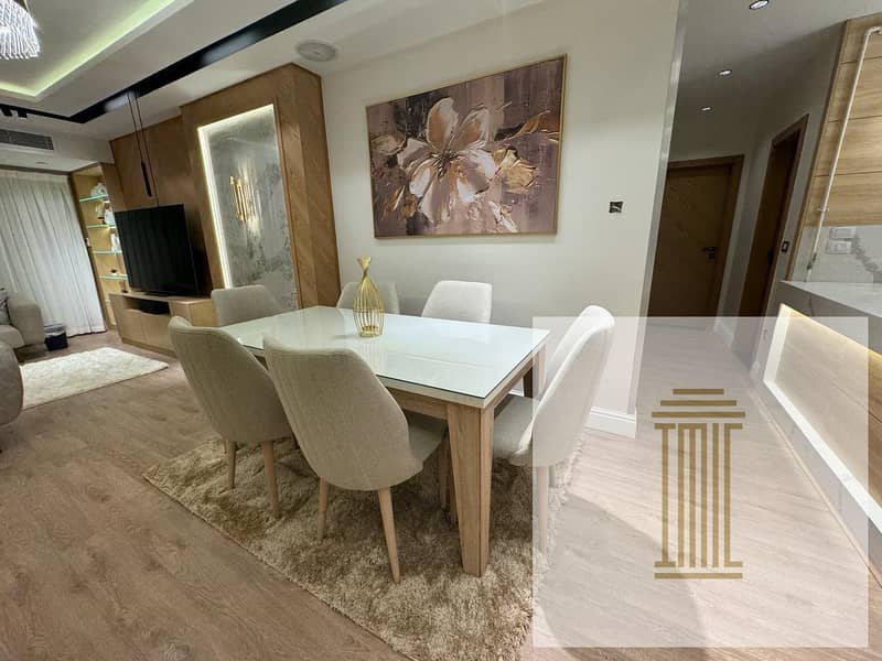 24 dae10fa7-16f1-4856-a1ba-32c9d4904021. jpeg