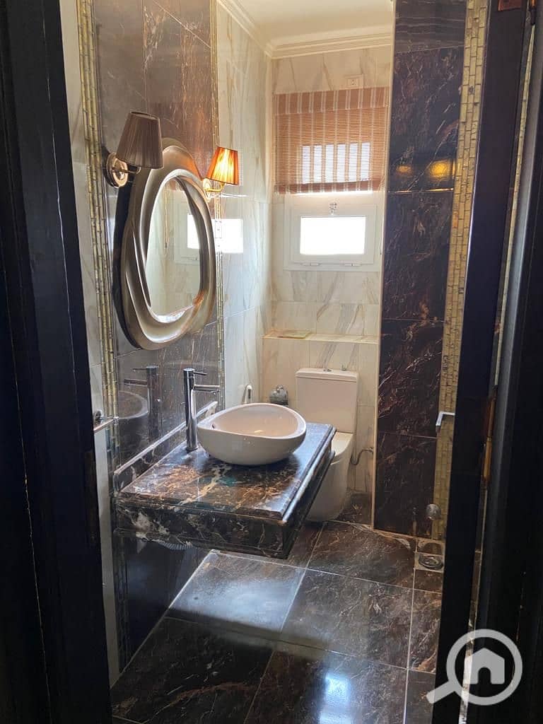 9 fb016a32-b26f-4aaf-b78e-23b01e21b2c0. jpg