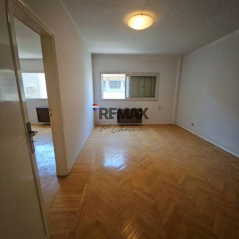 2 6950a995-8684-4cb8-858e-b55b8b851071. jpg