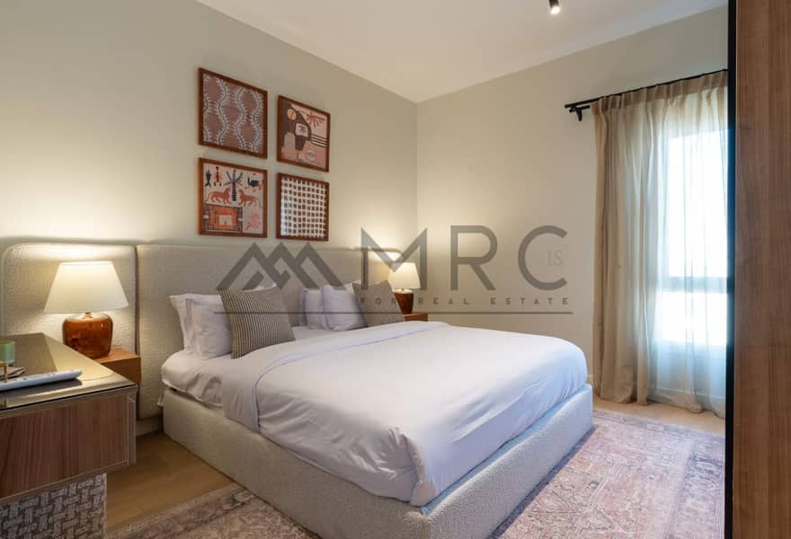 4 5f83dbc9-08bc-4421-aa0f-a939fb03bc0c. jpg