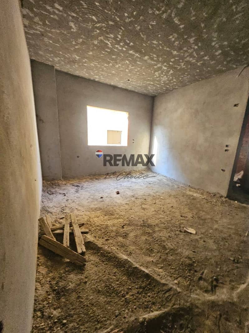 7 e2ad59e9-293f-44e9-9c04-9124b980aca3. jpeg