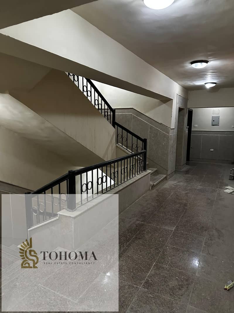 2 569bb7bd-7f2c-4672-8ec4-22b684221928. jpg