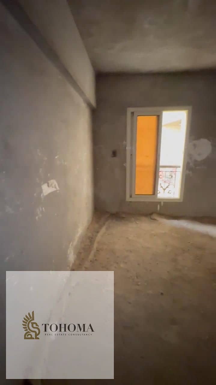 4 5c3520e0-b4e8-4de6-bf0c-ac9970a5fcbe. jpg