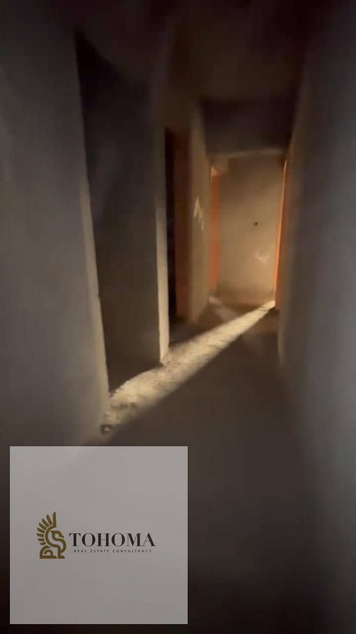 5 00c4dff6-f90f-4d67-a5e8-24d095e9ab71. jpg