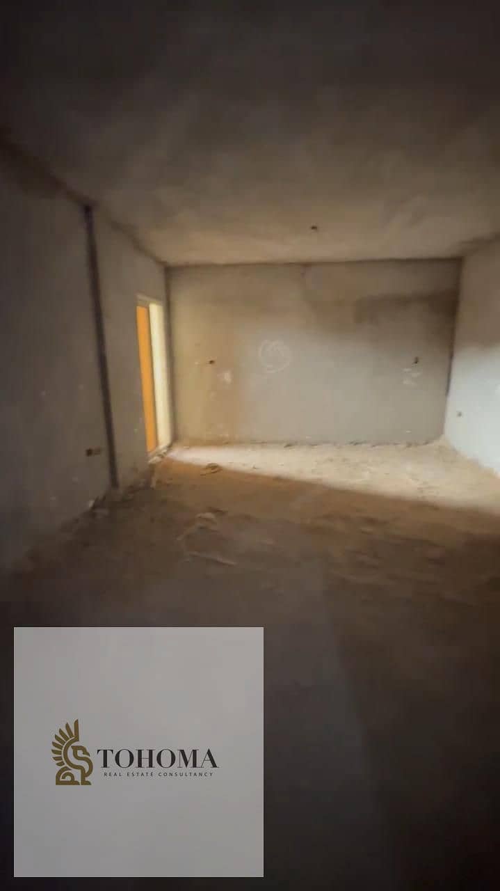 6 043b65ae-8800-4155-8e1c-11f2db34f412. jpg