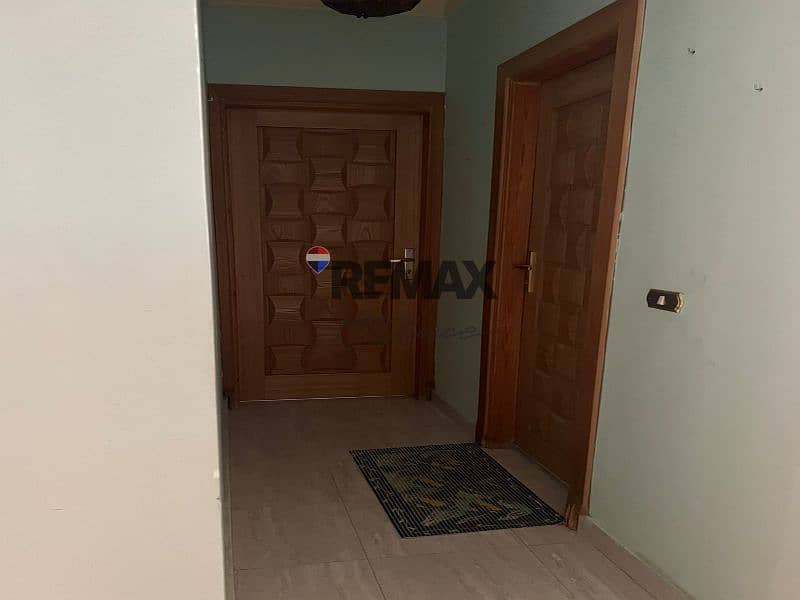 6 2b5de48e-6da3-4655-bea3-fc762b157a91. jpg