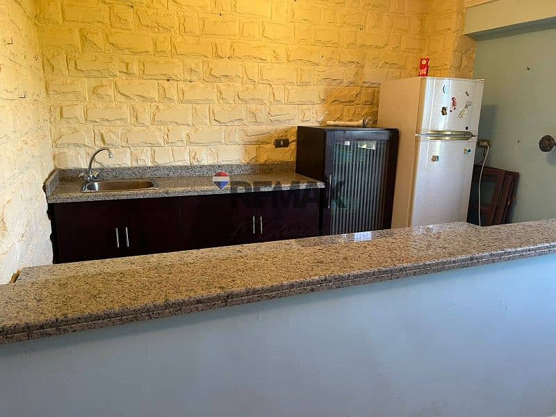 13 8764f7f5-2ecd-4f89-8d4c-afc6a031a9ec. jpg