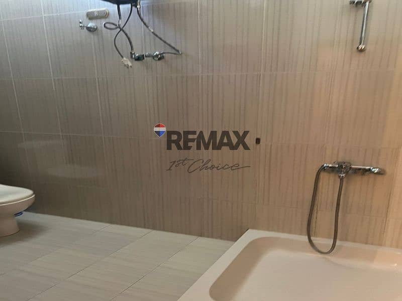 20 eee25c59-e775-4c51-91e1-8c78189d0e2d. jpg