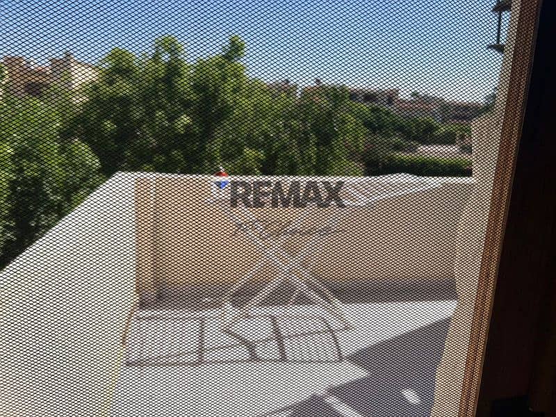 21 b852ee91-a70b-43f2-a560-bdd42e7bed97. jpg