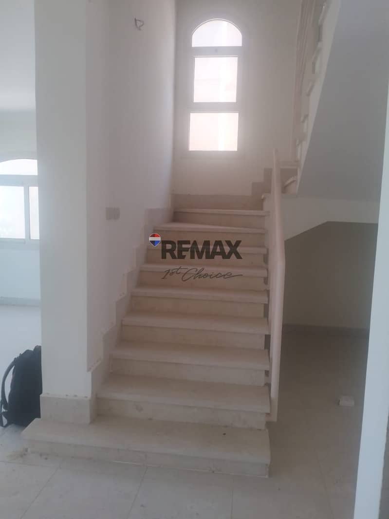 13 fb532230-bdda-4384-8c38-e52bd9f09b9c. jpg