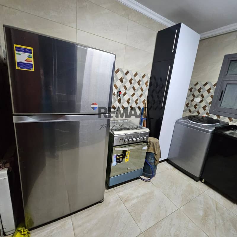 16 82fc8b7f-5455-4ef9-8412-86297e68878d. jpg