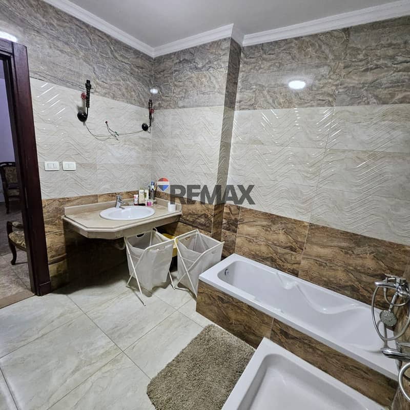 17 1a23bf7e-0496-4c7a-b83c-b78b0dcc826b. jpg