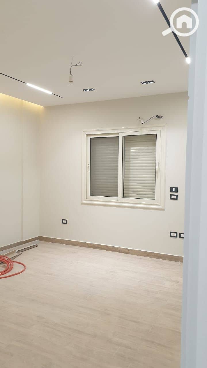 8 WhatsApp Image 2025-12-02 at 12.13. 50 PM (2). jpeg