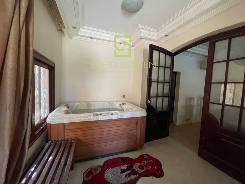 11 b4120620-8c3b-426a-9857-398e3fff61d4. jpg