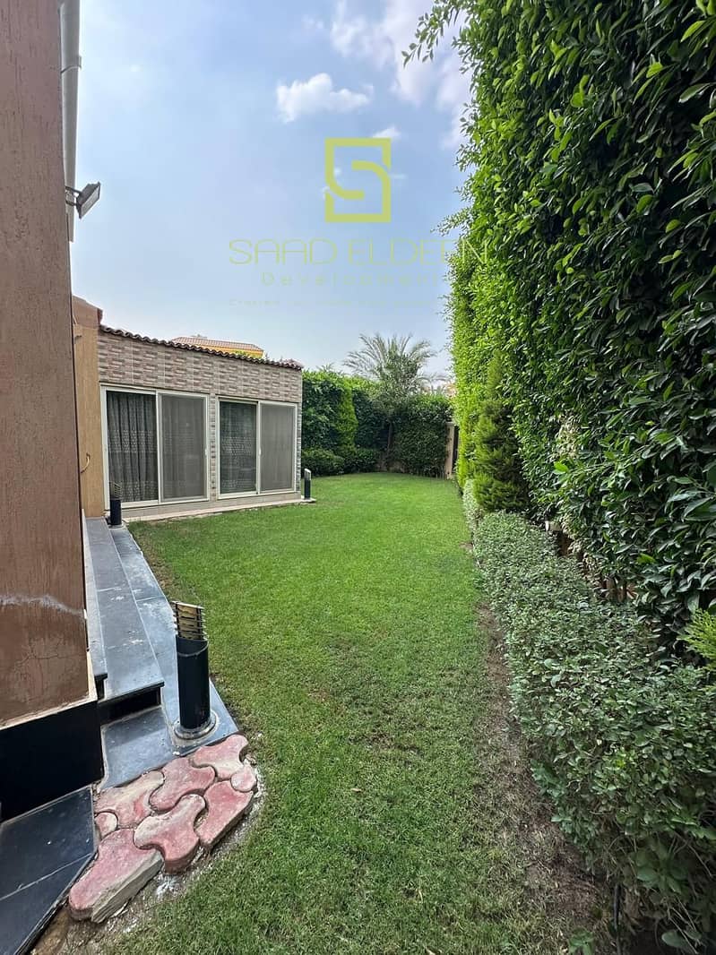 4 3e7200b7-2624-46d5-b369-ad5379ae22d8. jpg