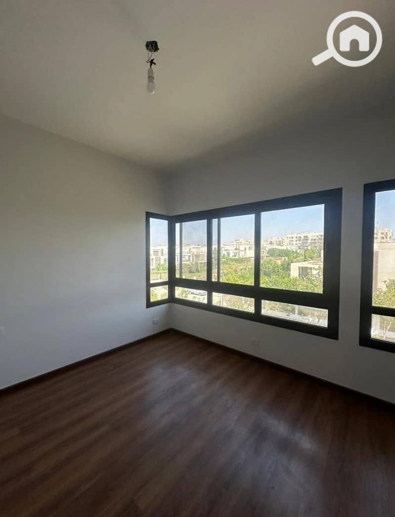 8 WhatsApp Image 2025-12-02 at 2.06. 45 PM (2). jpeg