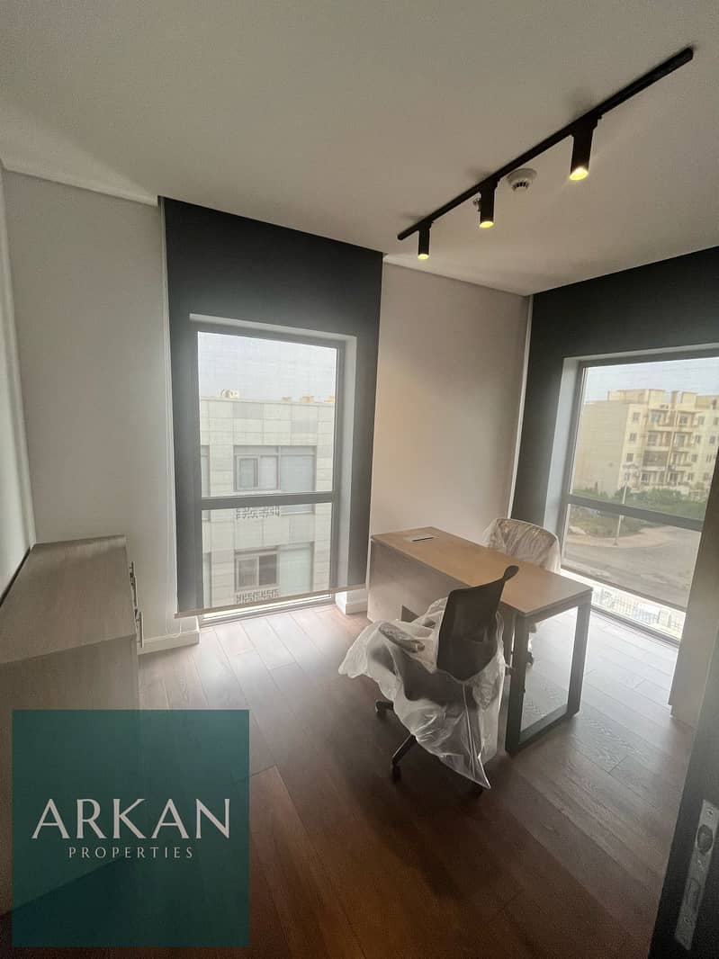 4 43ccc382-306b-444a-be1f-4eff733994b7. jpg