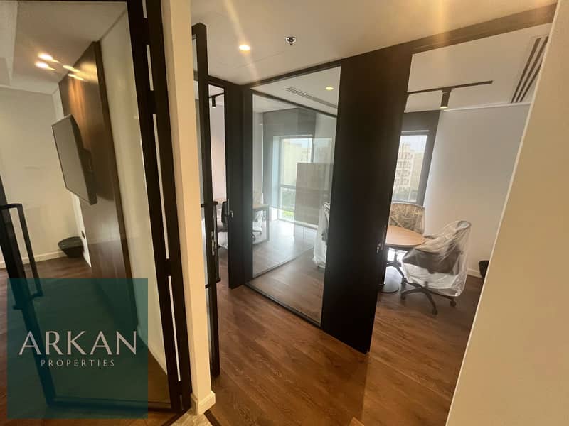 5 ad440941-8d0e-4111-b9dd-8c16f4ac2369. jpg