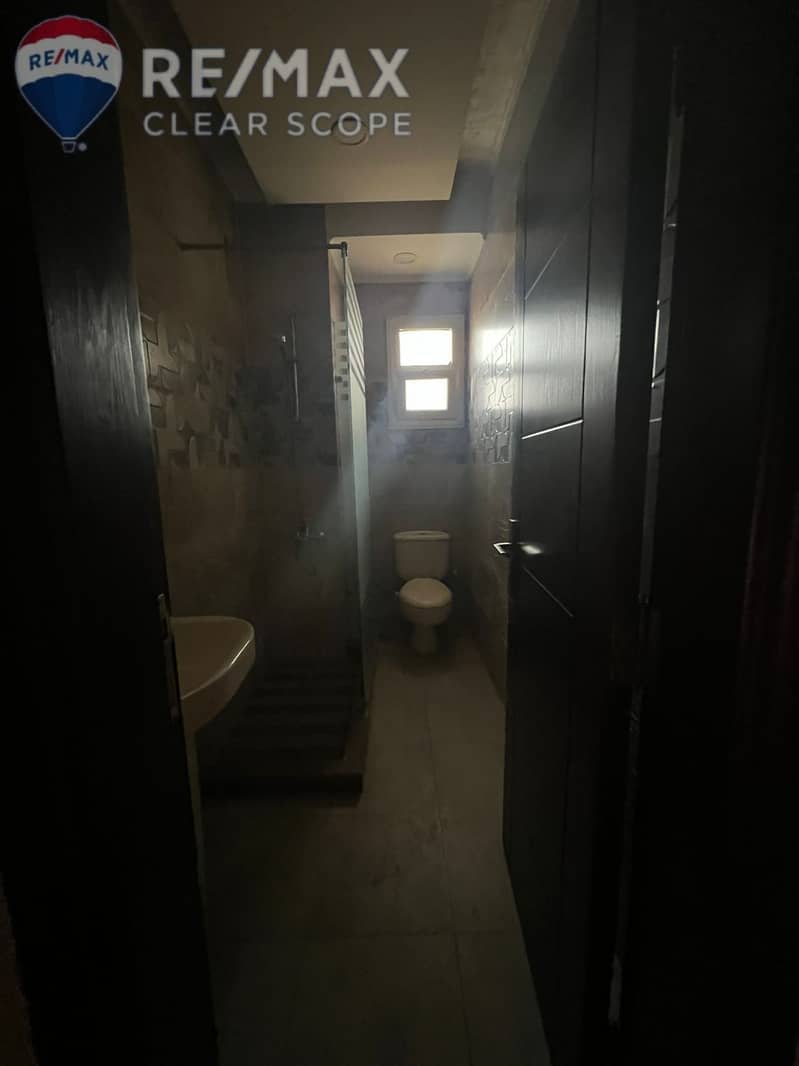 16 3689021f-899a-48de-982f-960afe2db975. jpeg