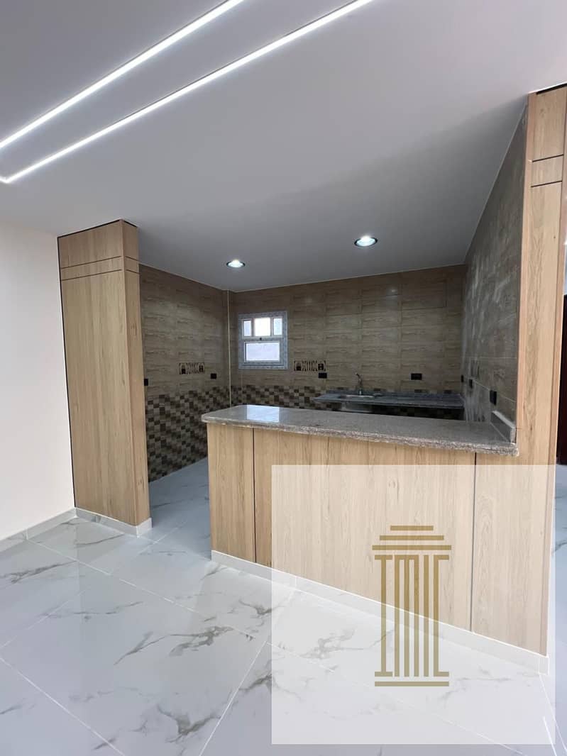 4 7ab4ecfd-b0bc-46c6-bc35-2da00b842050. jpeg