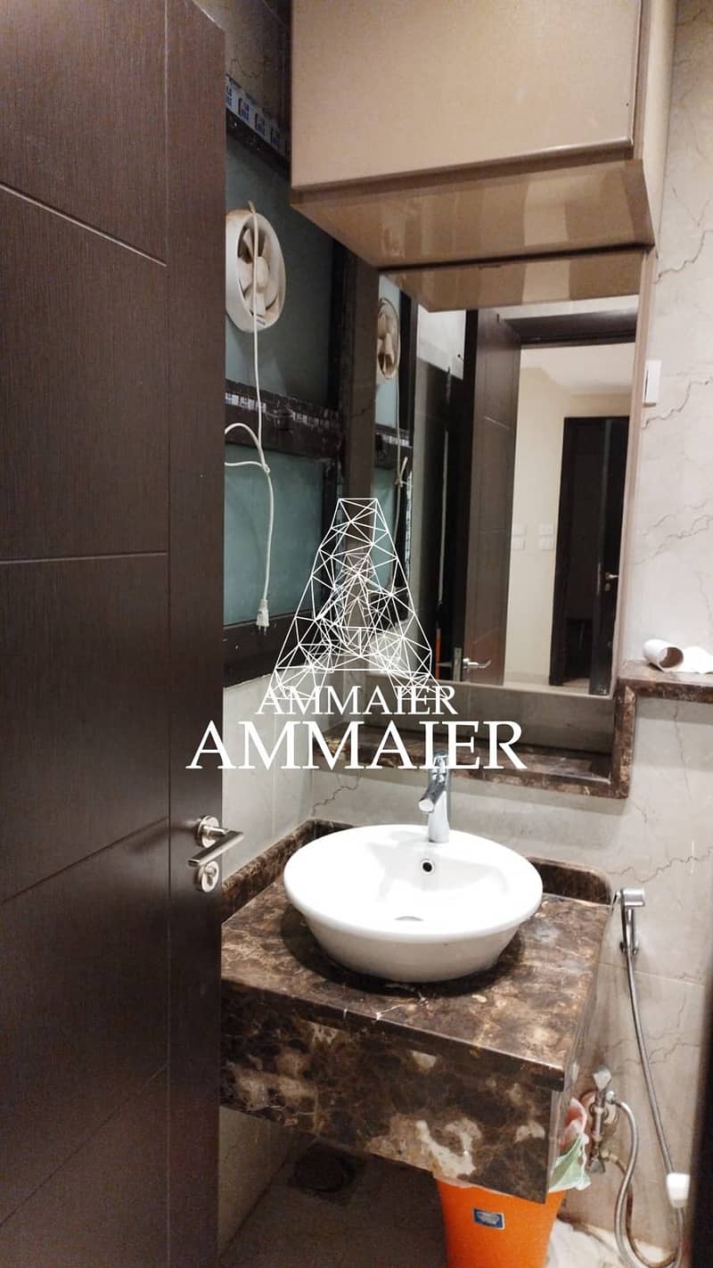 2 8b8c5e06-c152-405a-8a5a-5a7cdf13fc17. jpg