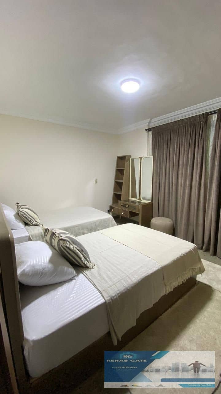 13 25839341-a23e-46dd-a3e4-e14a78e6e217. jpg