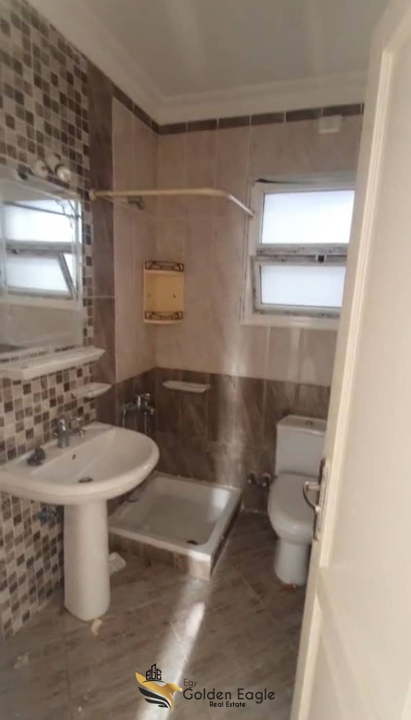 6 Screenshot_٢٠٢٥١٢٠٢_١٤١٧٠٧_WhatsAppBusiness. jpg