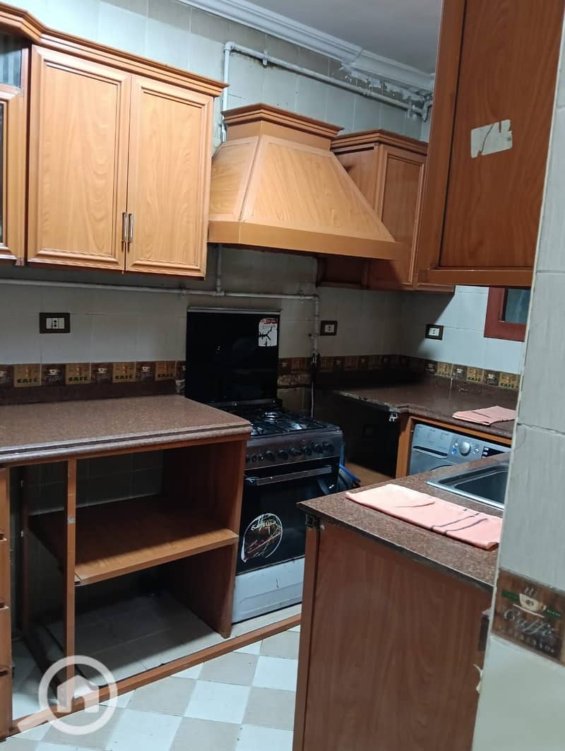 7 f6aa22fa-83d2-4215-a88c-c54ce915768a. jpg