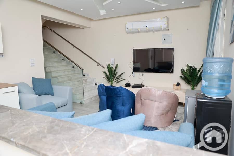 5 3f1ed6b8-6af2-4e73-ac5c-cfa836139790. jpeg