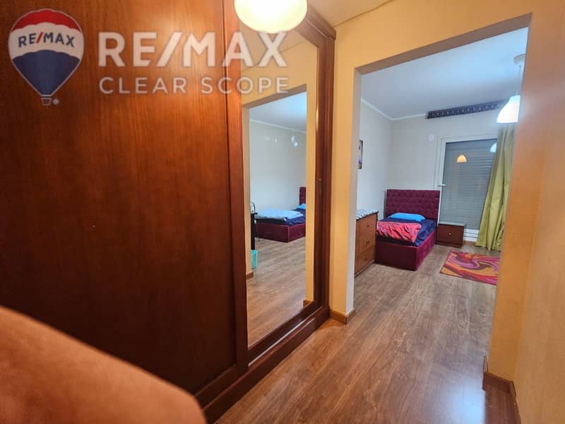 12 1750e17e-8d37-4330-bf89-4c675a3fba50. jpeg