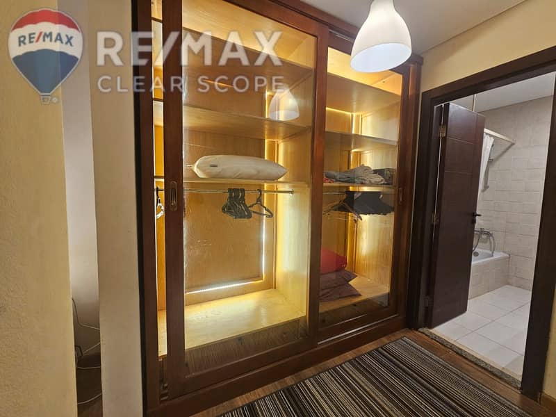 14 6048e9a9-7d67-46e4-90a6-56c0eb471b91. jpeg