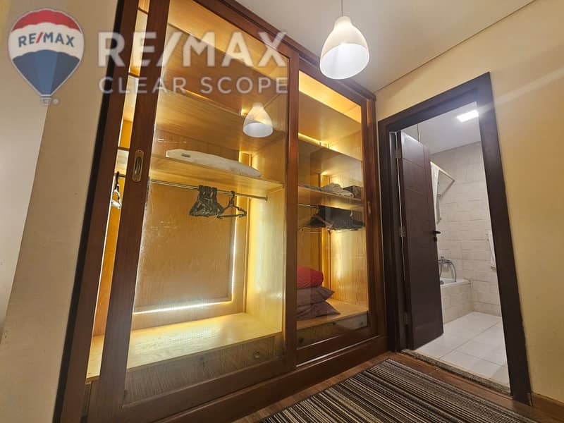 15 0023707c-06fc-44f3-9747-b85849bf5141. jpeg