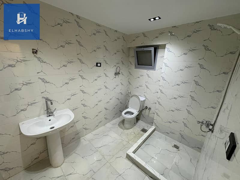 6 مكتب للإيجار في المهندسين 100م في شارع السودان الرئيسى يصلح سكنى أو إدارى  (6). jpeg