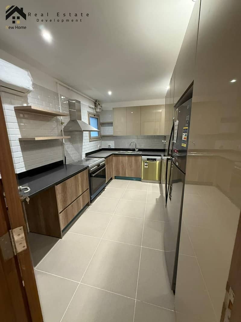 3 WhatsApp Image 2025-12-02 at 08.40. 27_a10df982. jpg