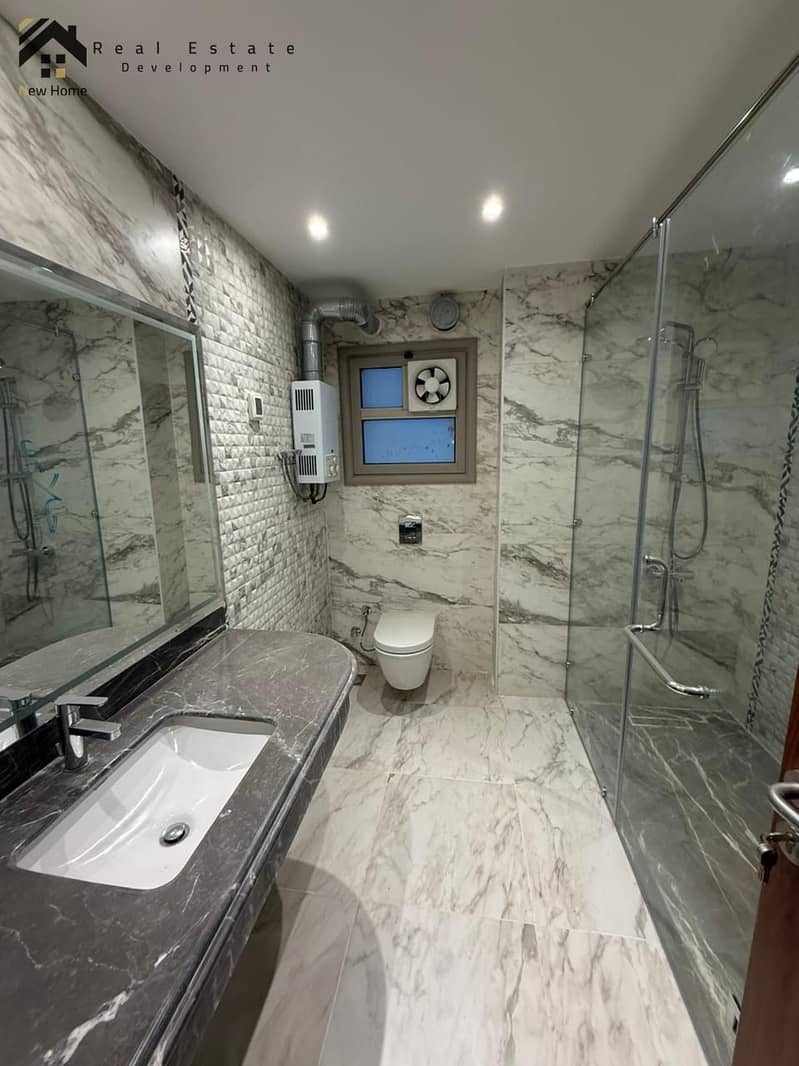 4 WhatsApp Image 2025-12-02 at 08.40. 26_5b0e6c7d. jpg