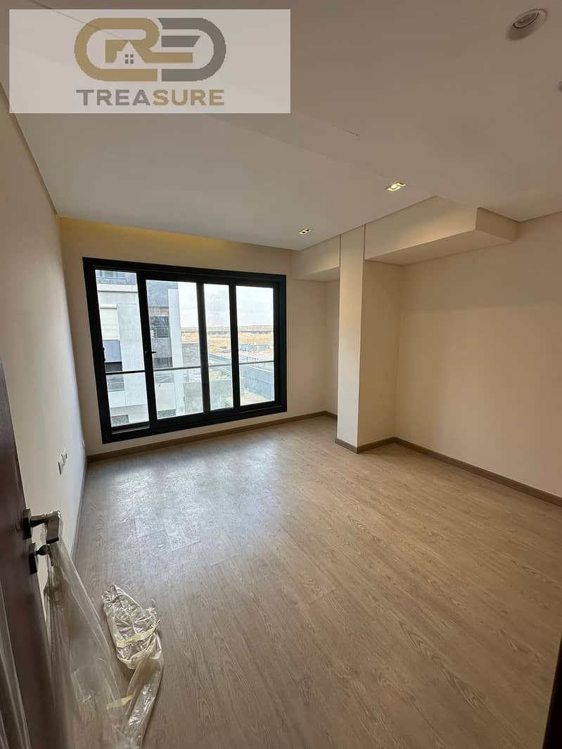 2 WhatsApp Image 2025-12-02 at 2.10. 47 PM (2). jpeg