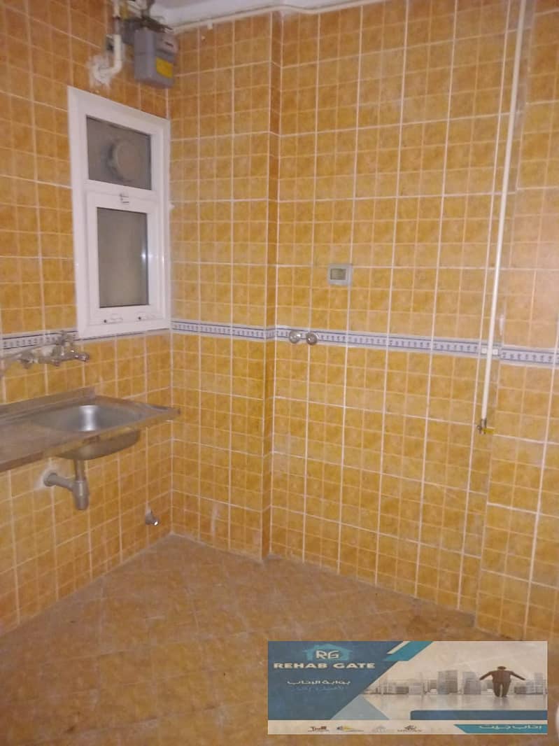 14 b3a4b414-f1a2-4bf0-a1db-c2ef677ead3c. jpg