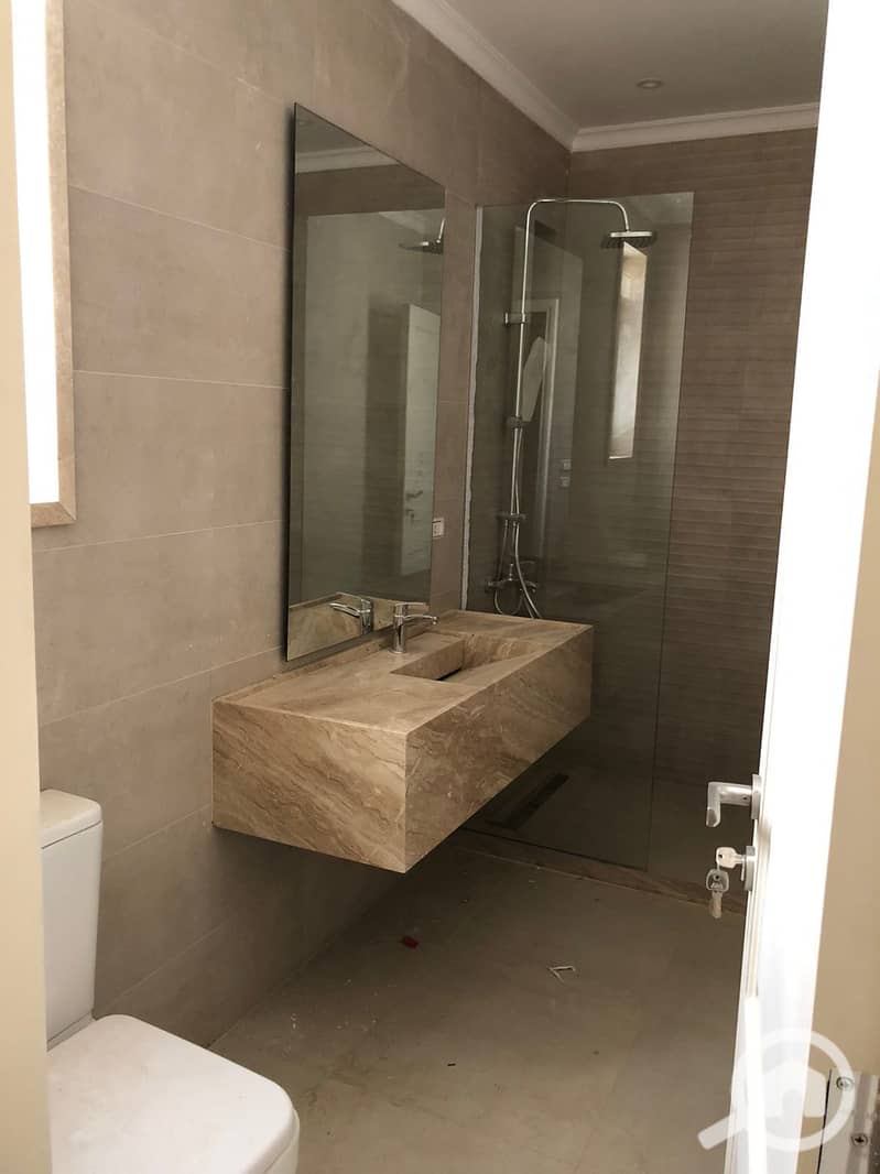 8 WhatsApp Image 2025-12-02 at 14.42. 57 (2). jpeg