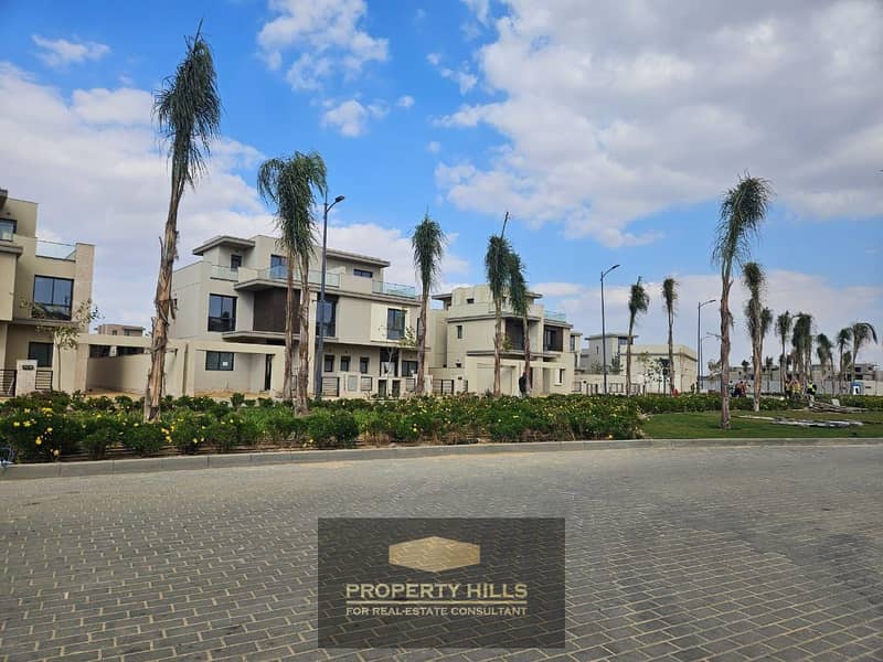 4 d672876f-841f-4d0e-9013-f2172a23ab69. jpg