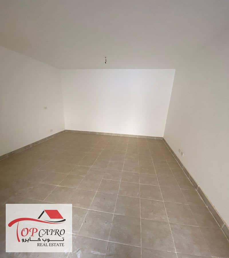 3 IMG-20251202-WA0002_800x900. jpg