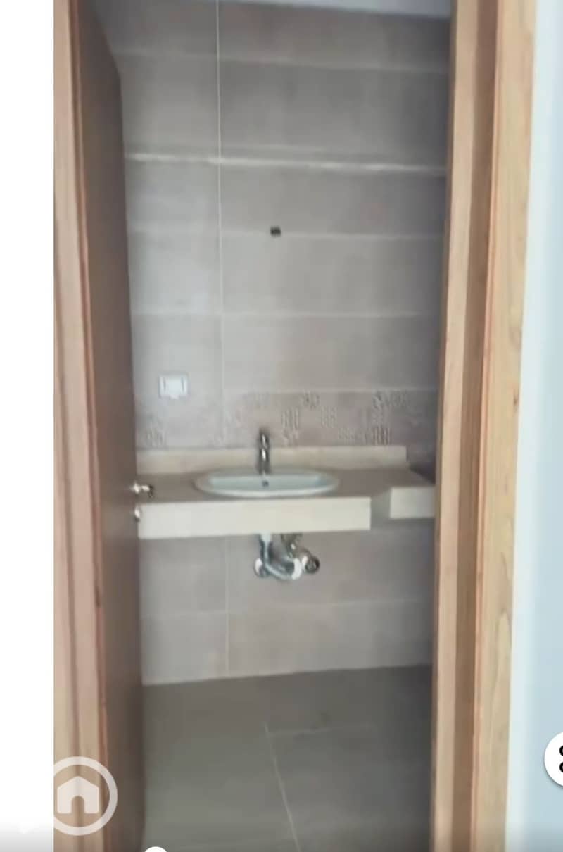 5 ٢٠٢٥١٢٠٢_١٤٤٢٠٣. jpg