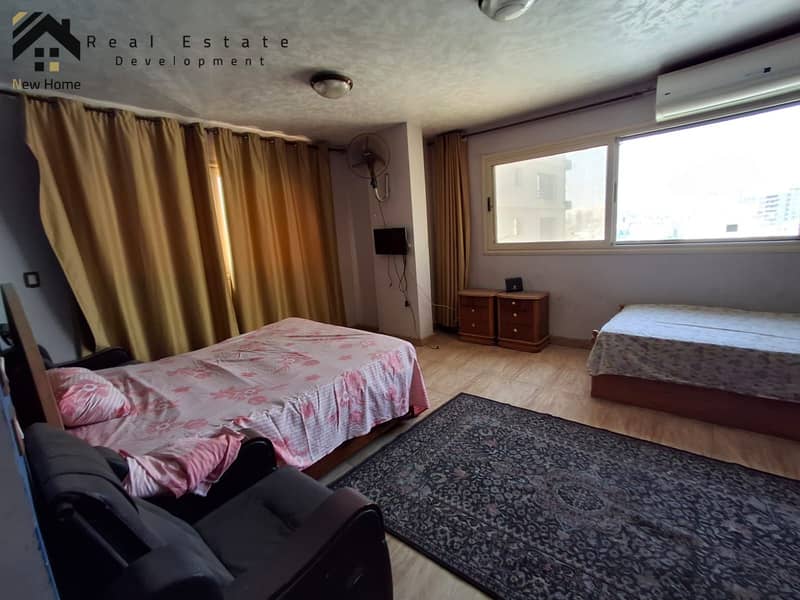 3 7a80d512-5f56-470d-b130-e4838c652ba8. jpg