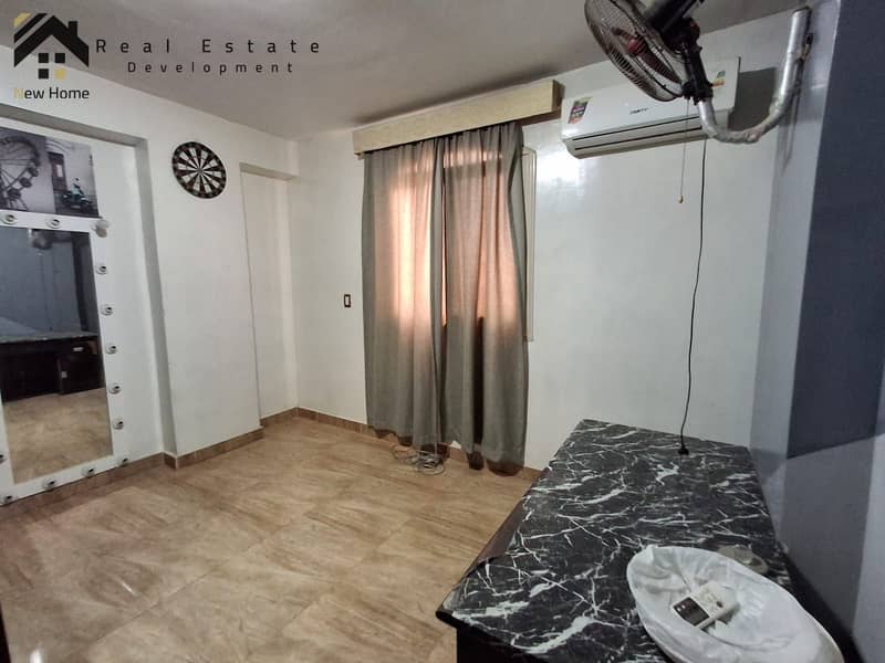 9 c4a08d39-d5fd-48f4-825d-cb95271e8f0b. jpg