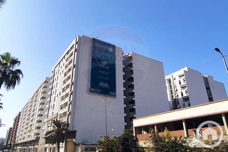 شقة 3 غرف نوم للبيع في سموحة، الإسكندرية - 1. jpg