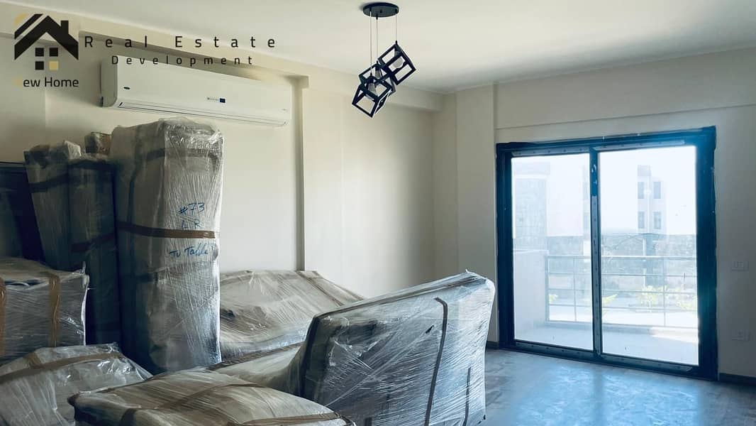 12 c4af8940-2599-4d66-8091-8d95ac8f538f. jpg