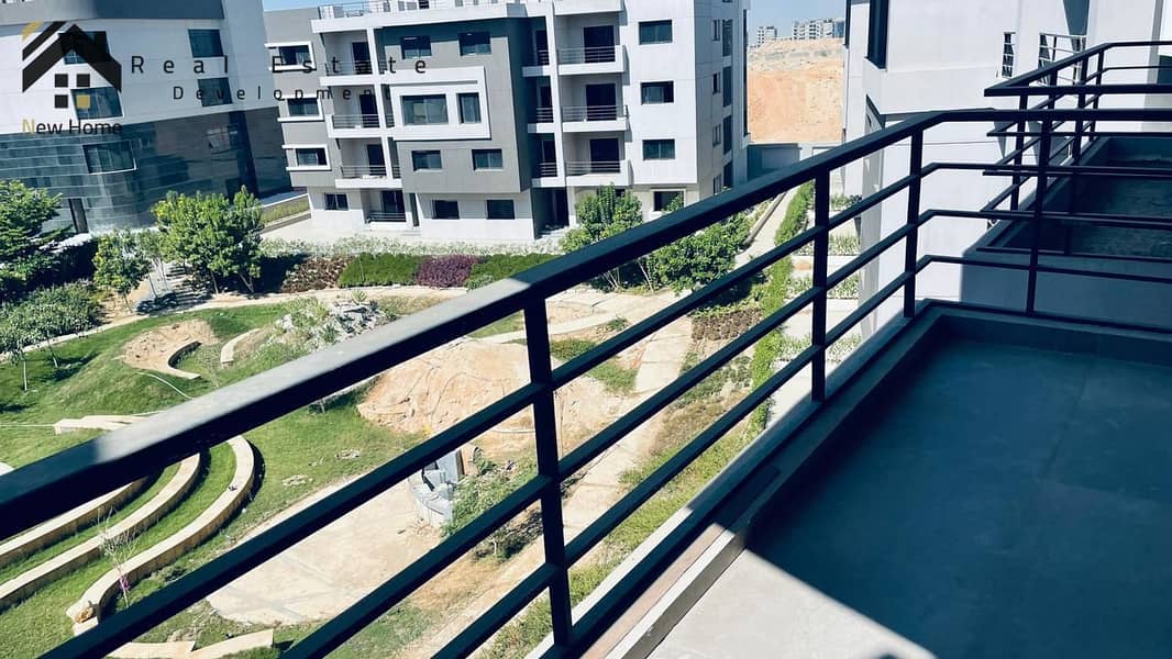 15 ccdd4e3c-88ed-47bf-a7d9-0cdd21f72f7e. jpg