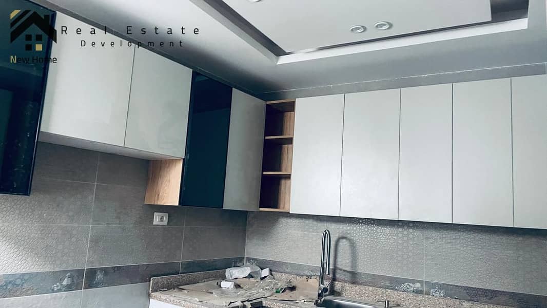 18 fe132fec-5ffb-44d0-a24f-54fe1a3a322e. jpg